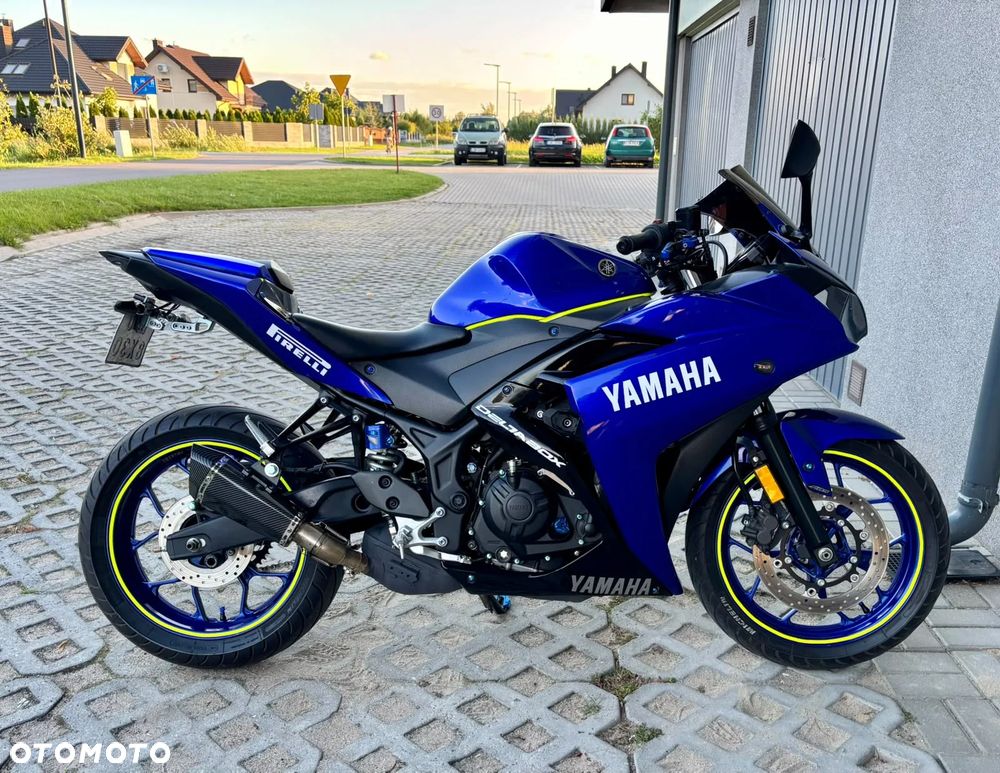 Yamaha R3 - 4