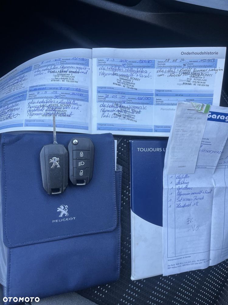 Peugeot 2008 120 VTI Allure - 18