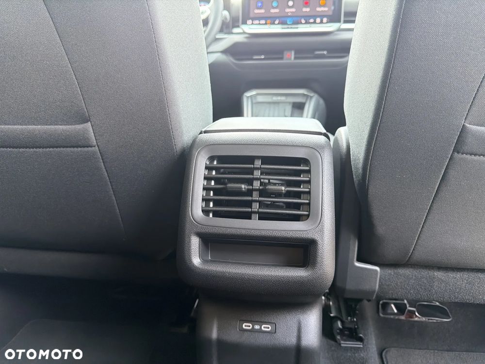 Volkswagen T-Roc 1.5 eTSI Life DSG - 21
