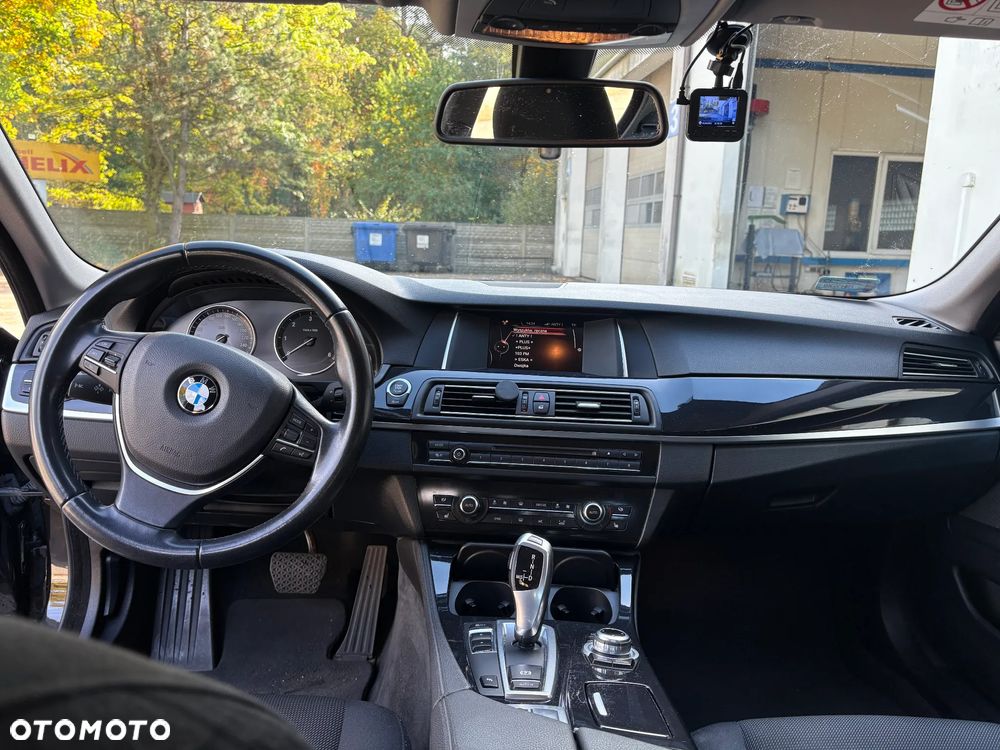 BMW Seria 5 520d - 6