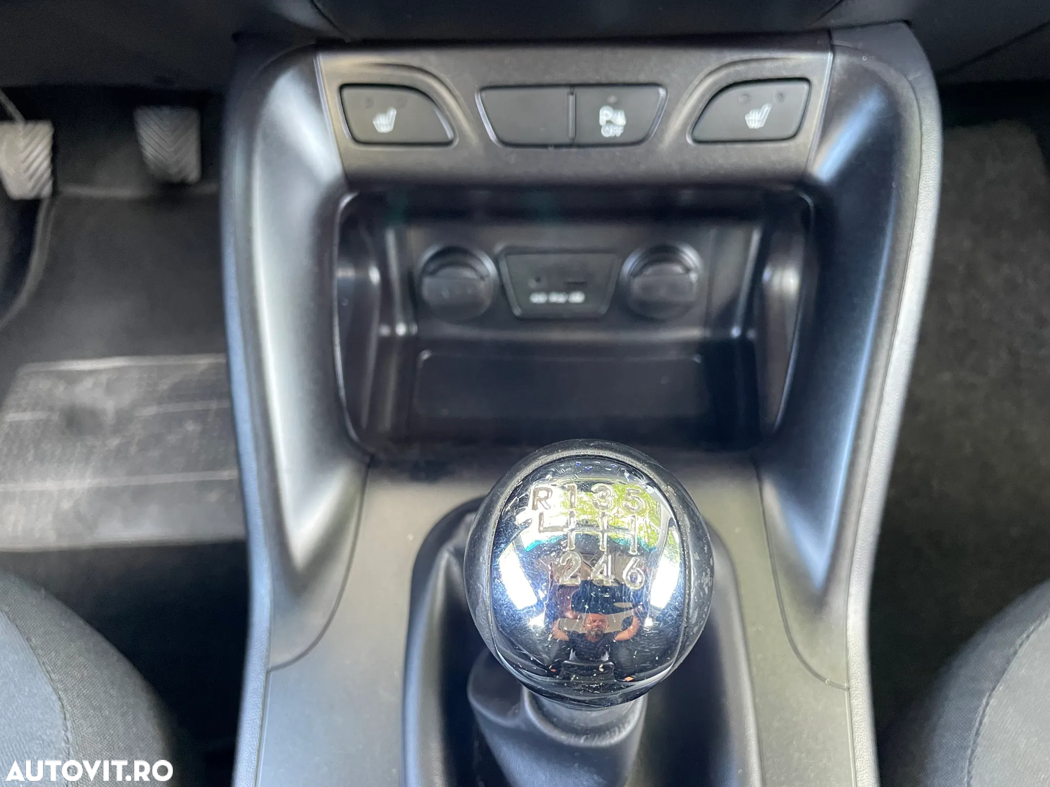 Hyundai ix35 1.7 CRDI 2WD blue Comfort - 23