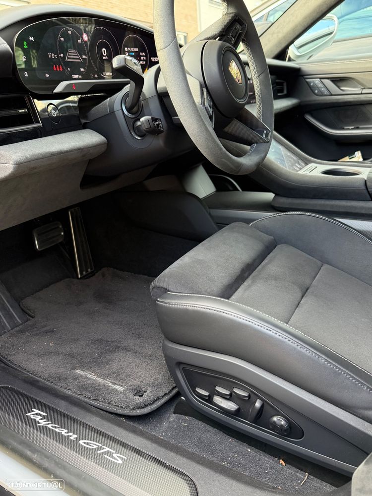 Porsche Taycan GTS - 11