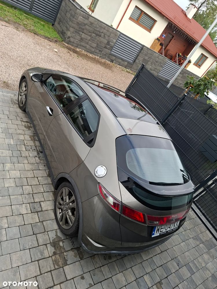 Honda Civic 1.8 Executive - 6