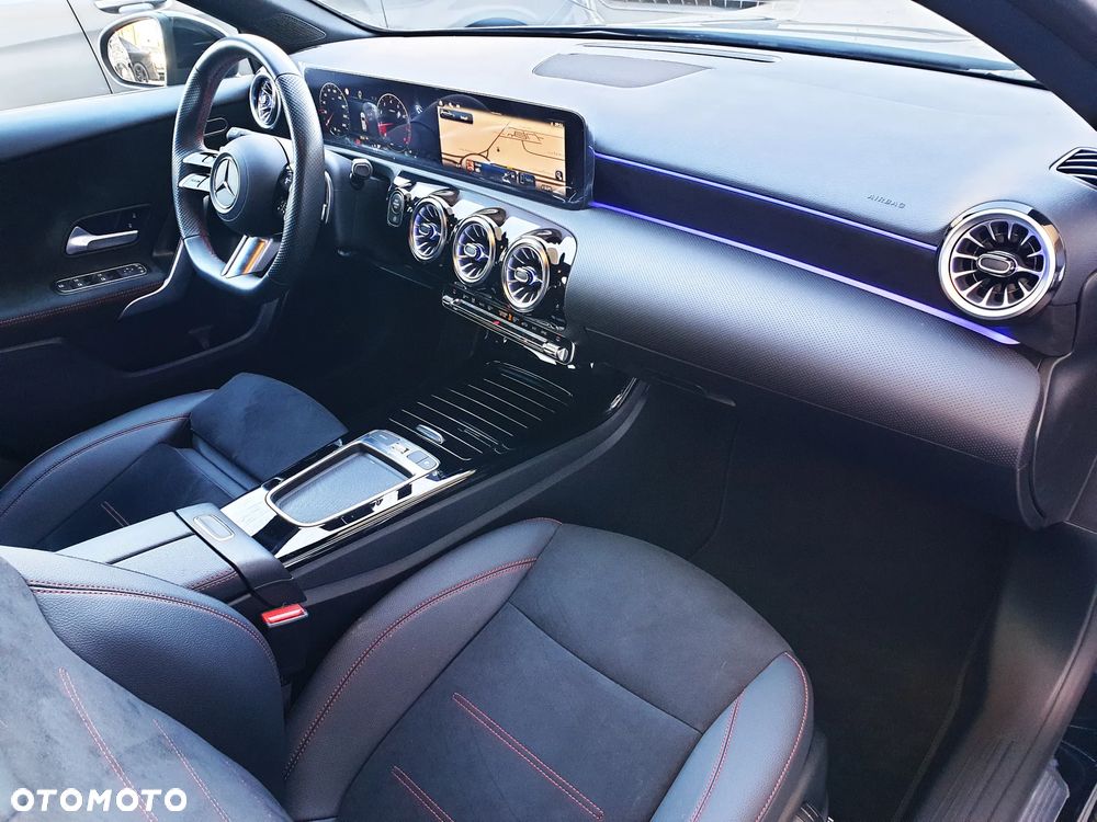 Mercedes-Benz Klasa A 200 AMG Line 7G-DCT - 21