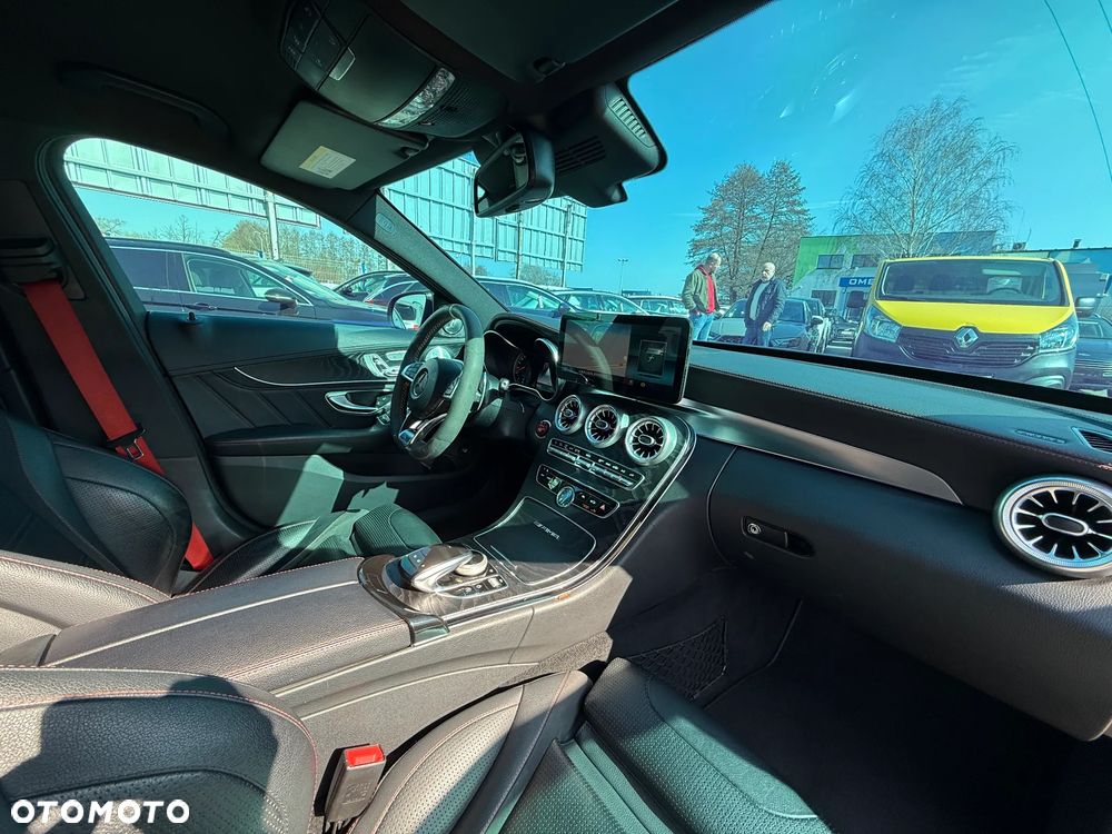Mercedes-Benz Klasa C 450 AMG 4Matic 7G-TRONIC - 9