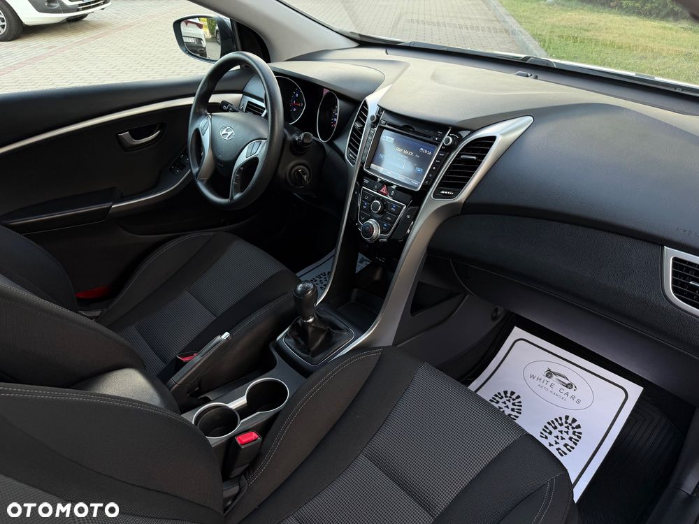 Hyundai i30 1.4 Fifa World Cup Edition - 6