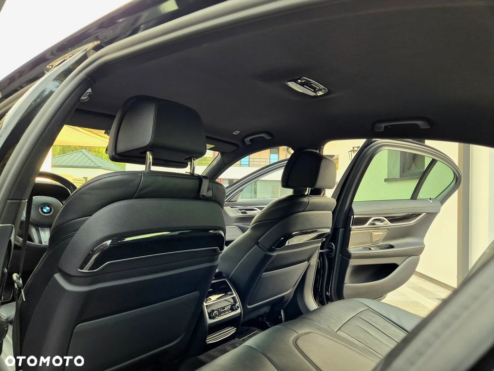 BMW Seria 7 750d xDrive sport - 25