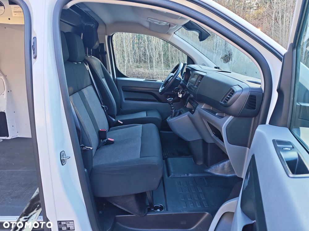 Opel VIVARO Long - 29