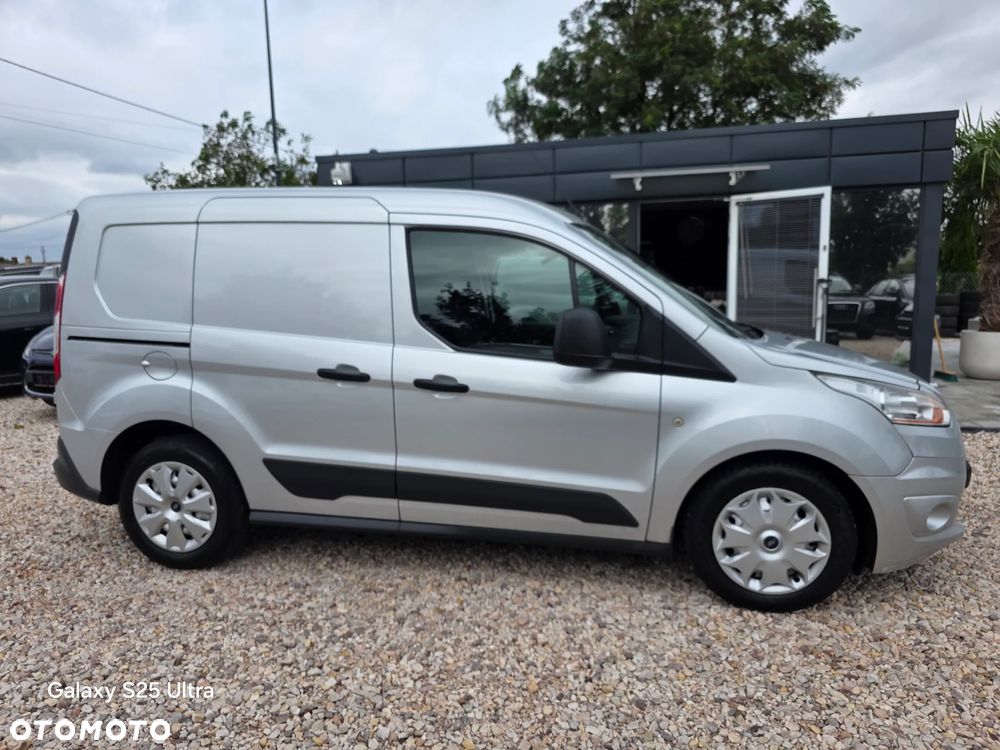 Ford Transit Connect - 17