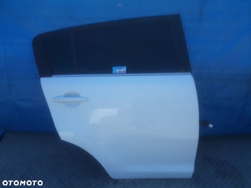 DRZWI PRAWY TYŁ KIA SPORTAGE III 2012r KOLOR: WD - 1