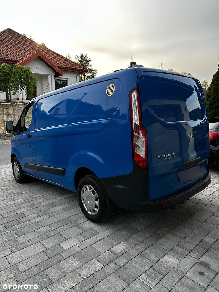 Ford TRANSIT CUSTOM - 10