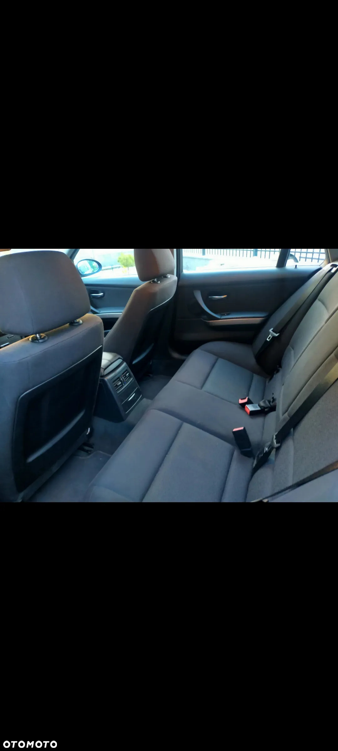 BMW Seria 3 320d DPF Touring - 11