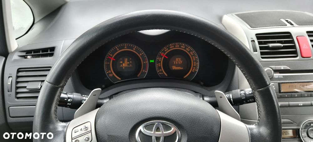 Toyota Auris 1.6 MultiMode Executive - 7