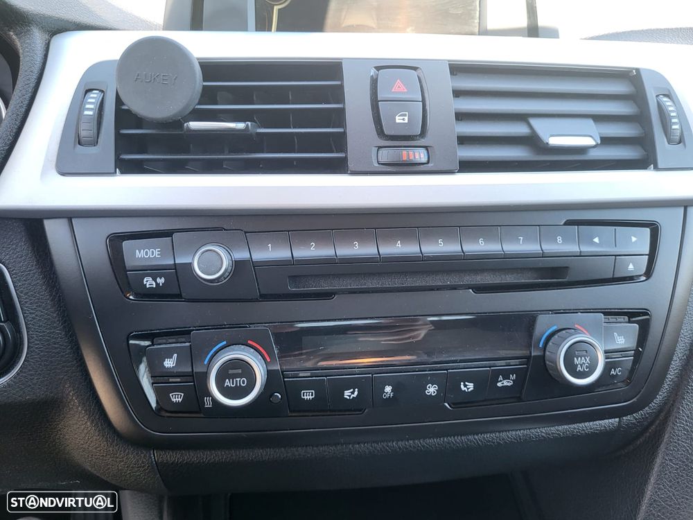 BMW 320 d Modern Line - 13