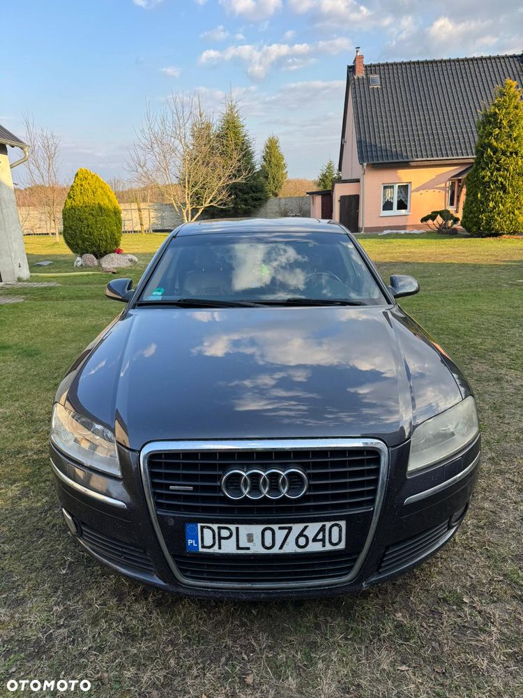 Audi A8 - 1