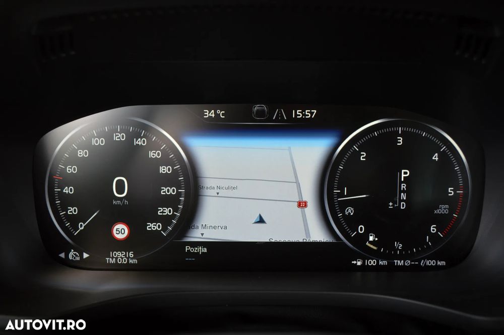 Volvo XC 60 D4 AWD Geartronic Momentum - 12