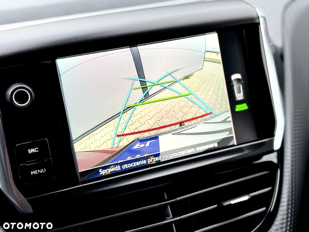 Peugeot 2008 1.6 BlueHDi Allure S&S - 7