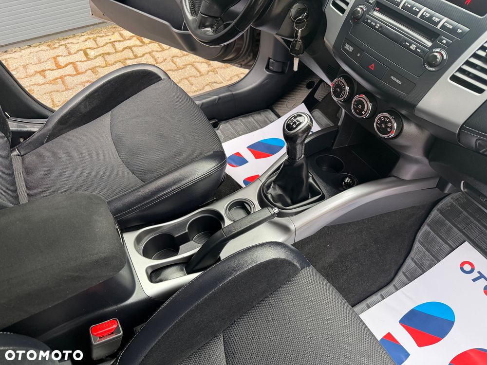 Mitsubishi Outlander 2.0 2WD Active - 22