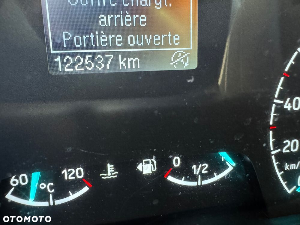 Ford Transit - 13