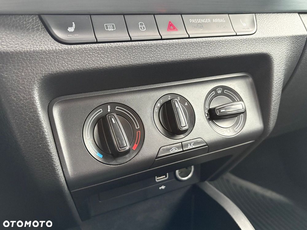 Skoda Fabia 1.0 Ambition - 22
