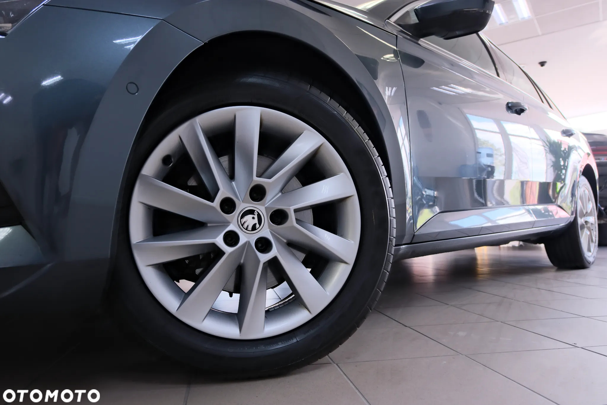 Skoda Superb 1.5 TSI ACT Sportline DSG - 19