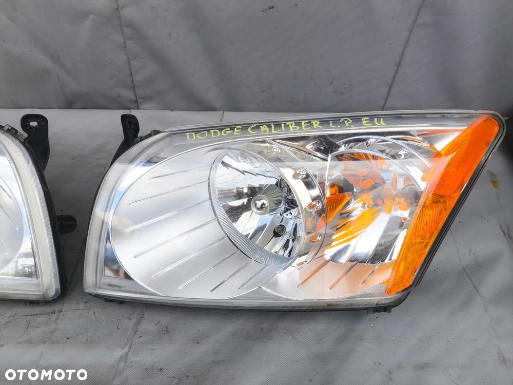 DODGE CALIBER LAMPA PRZEDNIA PRZÓD PRAWA LEWA EUROPA EU - 3