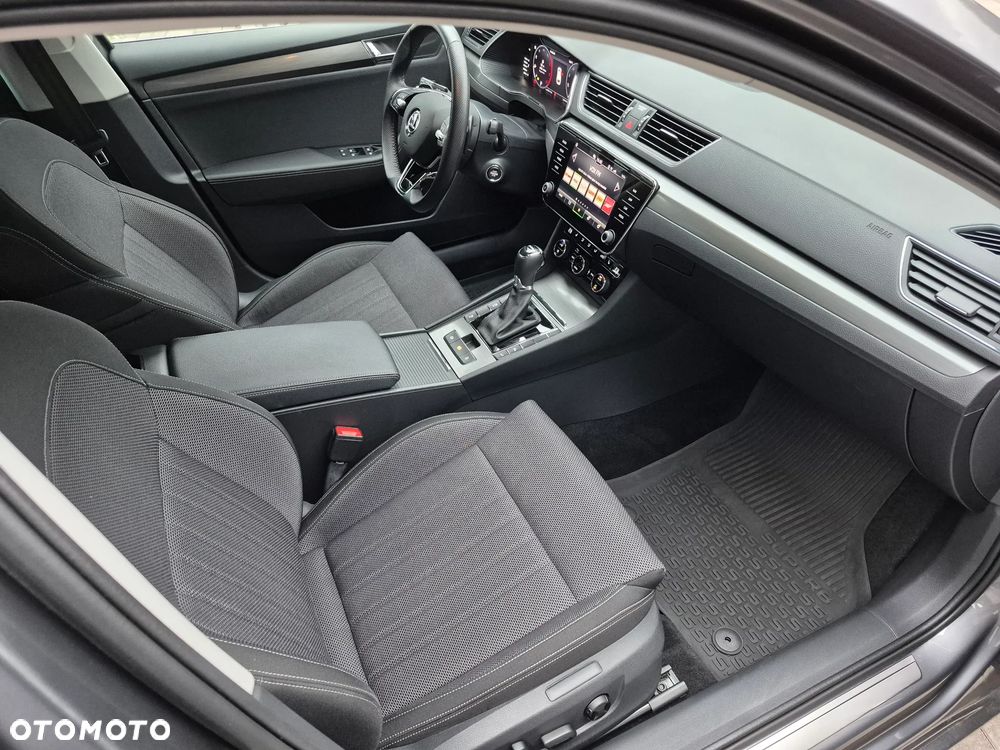 Skoda Superb 2.0 TDI DSG Style - 9