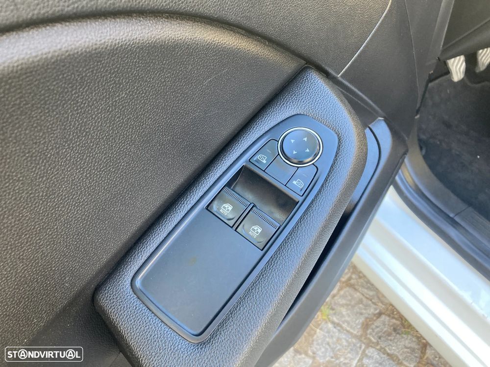 Renault Clio 1.0 TCe Evolution - 21