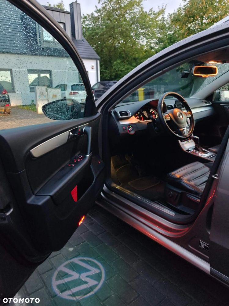 Volkswagen Passat 2.0 TDI DPF Highline DSG - 13