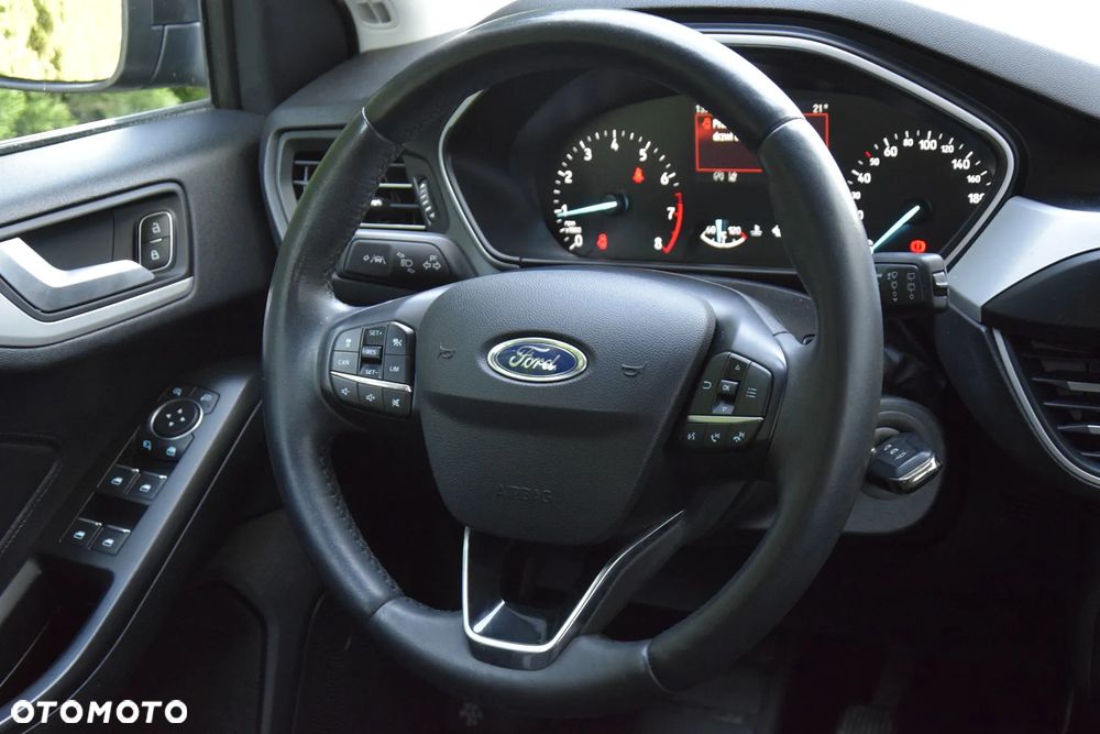 Ford Focus 1.0 EcoBoost STart-Stopp-System TITANIUM DESIGN - 28