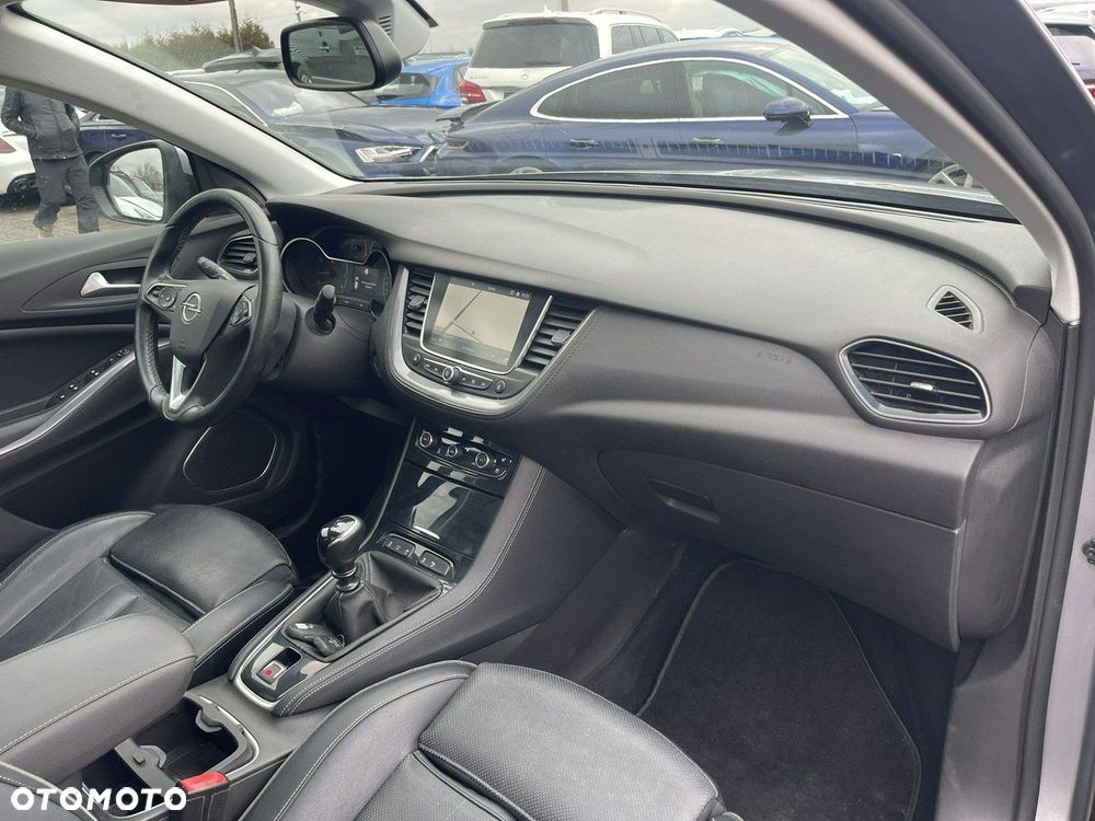 Opel Grandland X 1.2 T GPF Ultimate S&S - 10