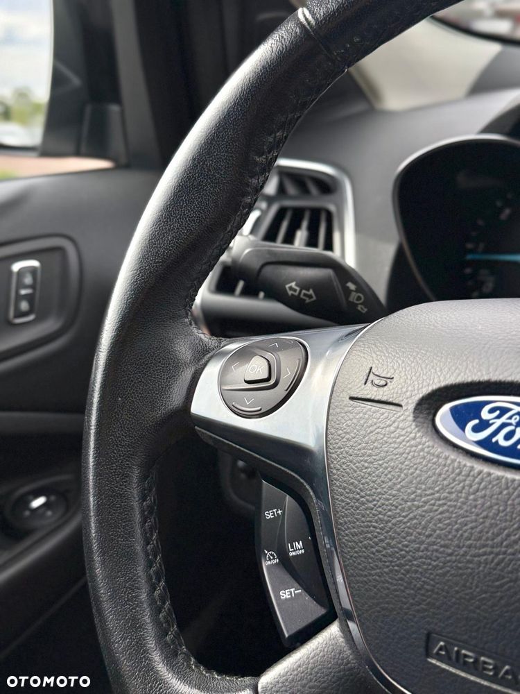 Ford Kuga 2.0 TDCi 4x4 Titanium - 35