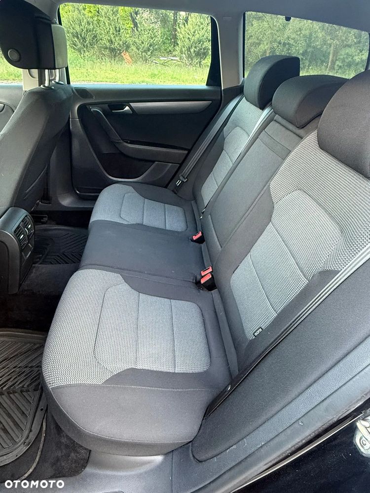 Volkswagen Passat 2.0 TDI DPF Highline DSG - 14