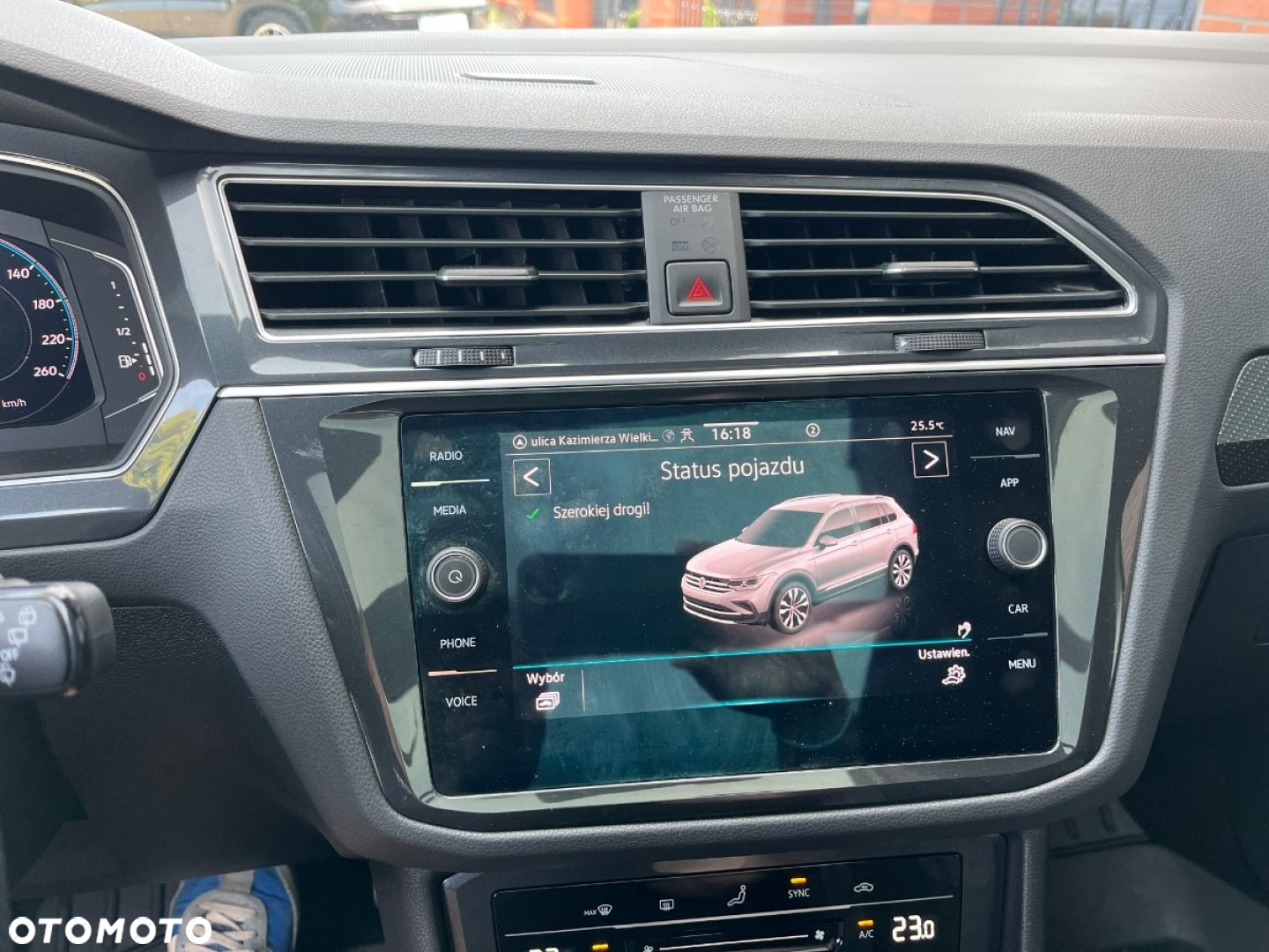 Volkswagen Tiguan 2.0 TDI SCR DSG R-Line - 17