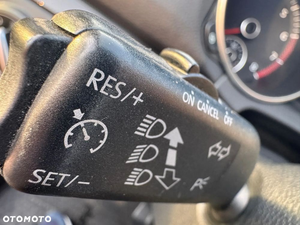 Volkswagen Golf 1.2 TSI BlueMotion Technology Comfortline - 13