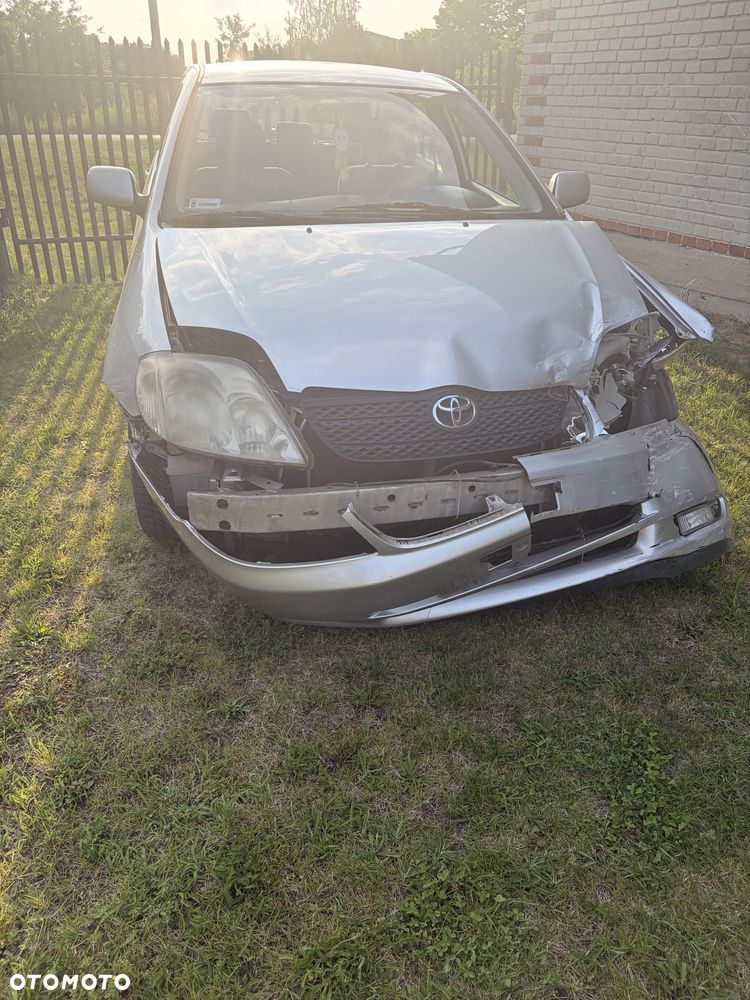 Toyota Corolla - 4