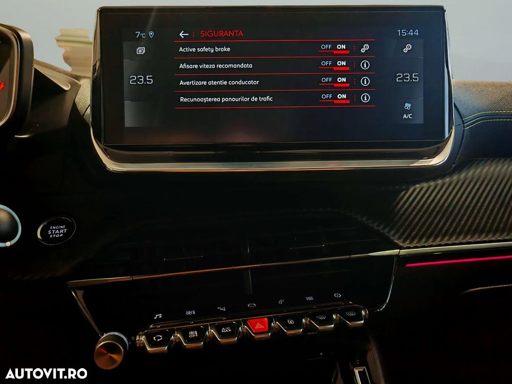 Peugeot 2008 PureTech 130 Stop&Start GT-Line Edition - 29