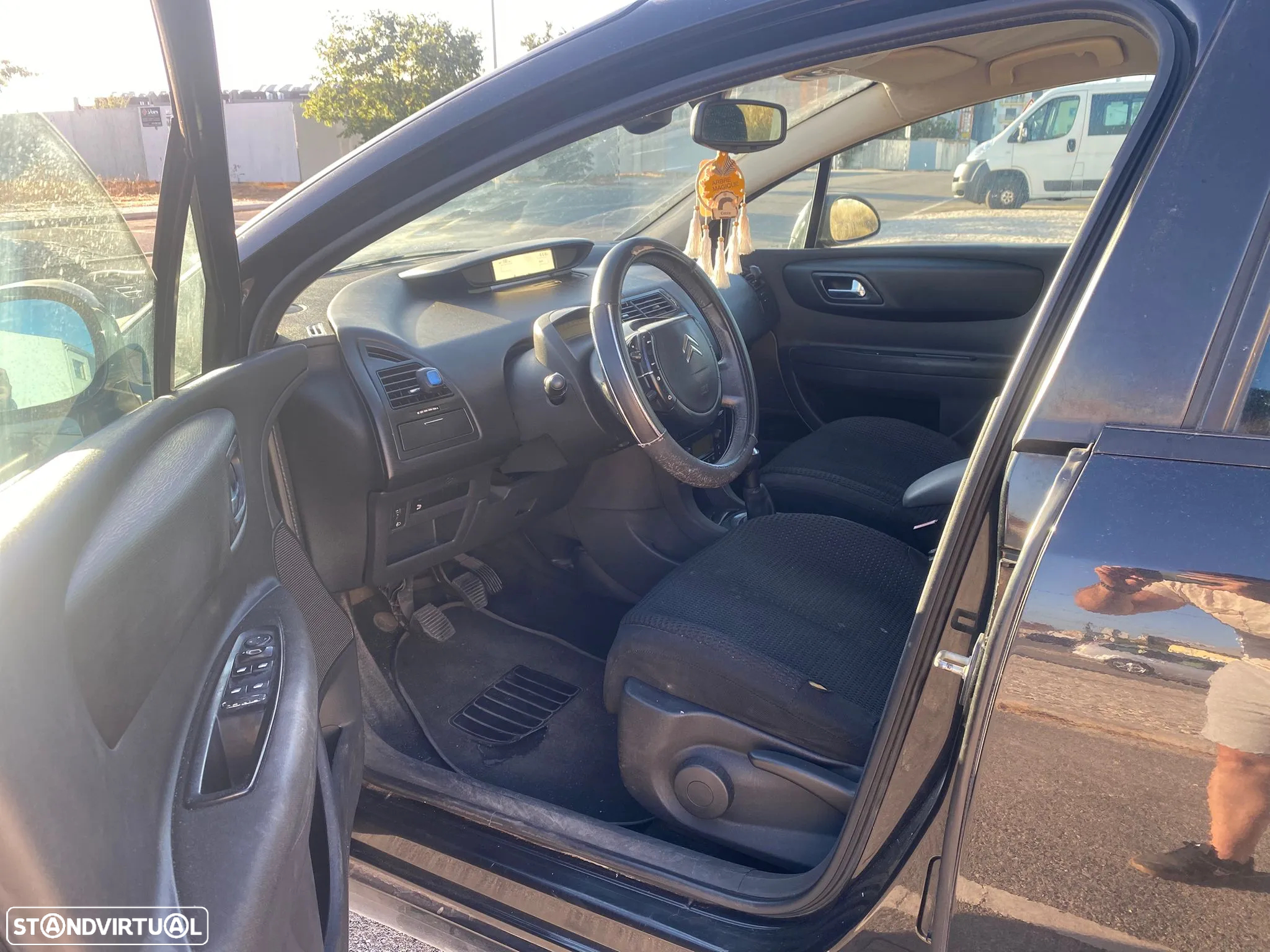 Citroën C4 1.4 16V SX - 12