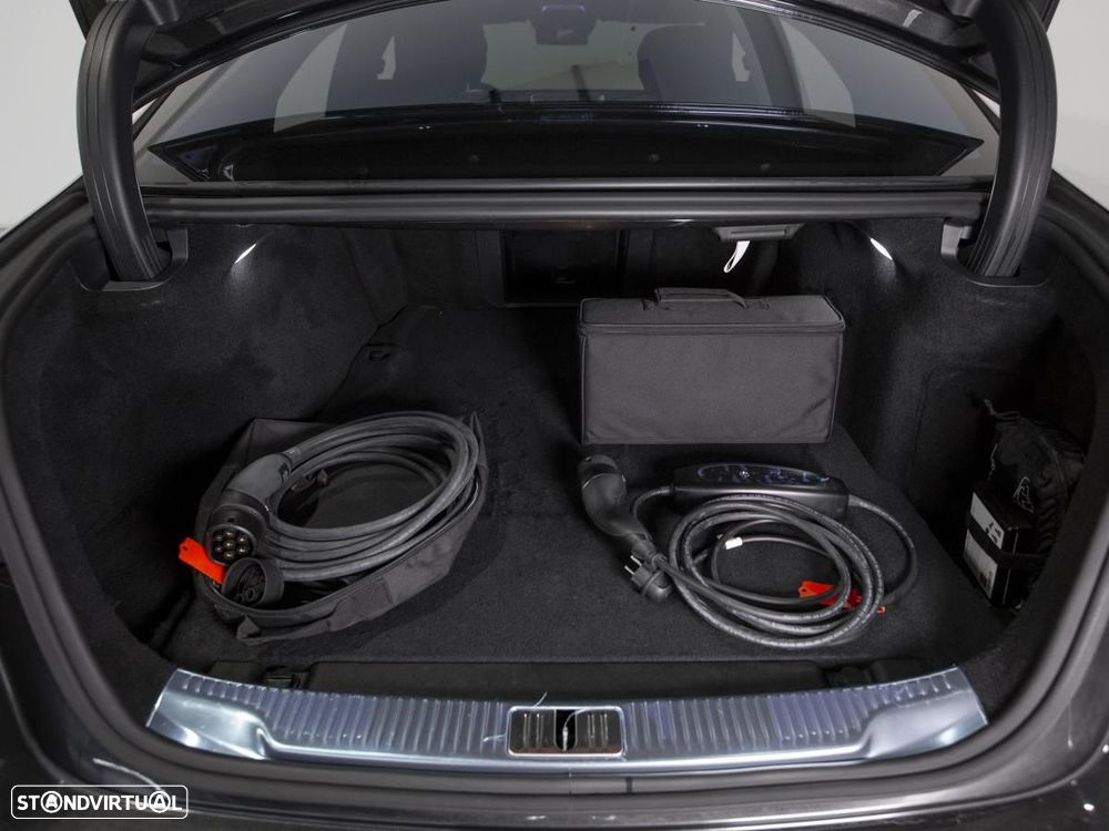 Mercedes-Benz S 580 e - 17