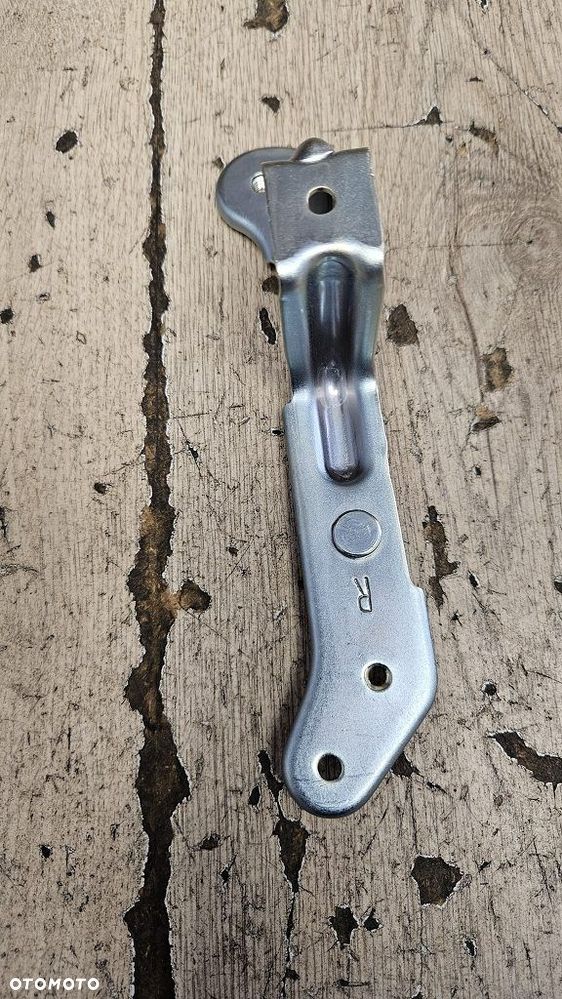 Oryginalny wspornik reflektora Suzuki RF600 RF900  94418-21E00 - 2