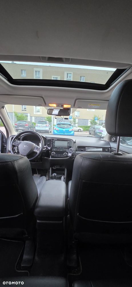 Mitsubishi Outlander 2.0 Instyle Navi 4WD CVT - 6