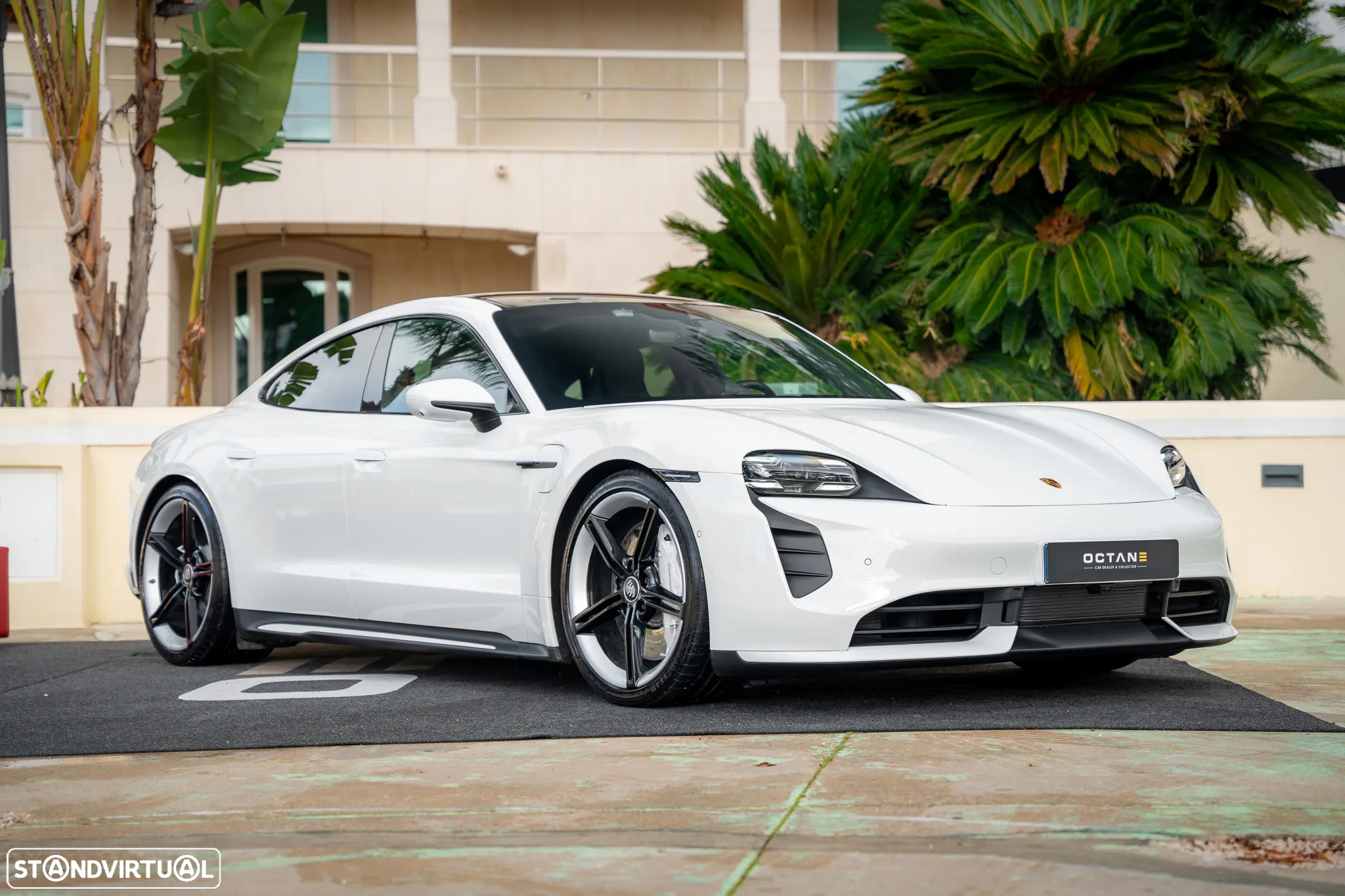 Porsche Taycan Turbo - 2