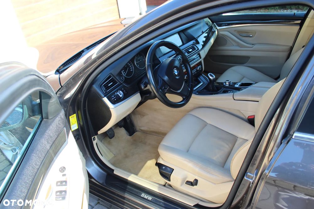 BMW Seria 5 - 11