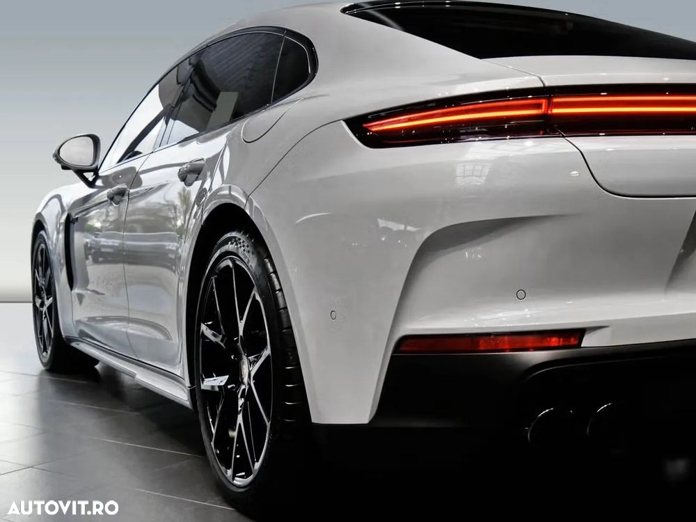 Porsche Panamera 4 E-Hybrid - 9