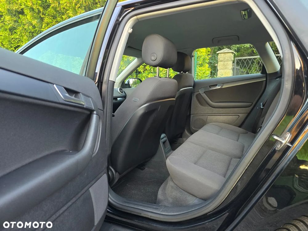 Audi A3 Sportback 1.2 TFSI Attraction - 28