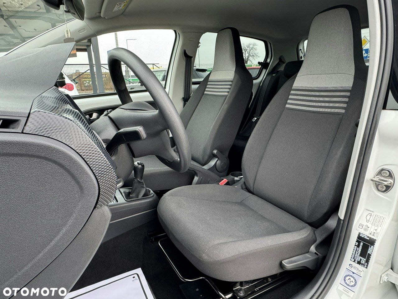 Volkswagen up! - 19