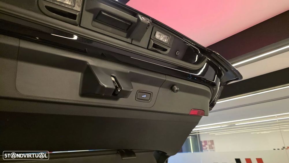 Porsche Panamera 4 E-Hybrid - 25