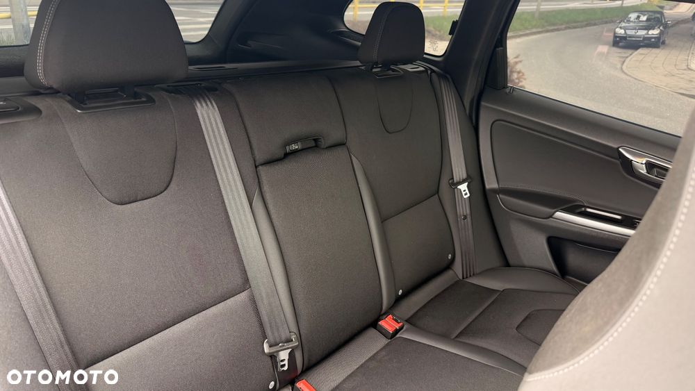 Volvo XC 60 D4 Geartronic Edition Pro - 18