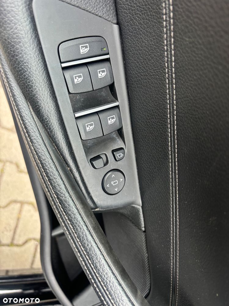 BMW Seria 5 520d xDrive Luxury Line sport - 24