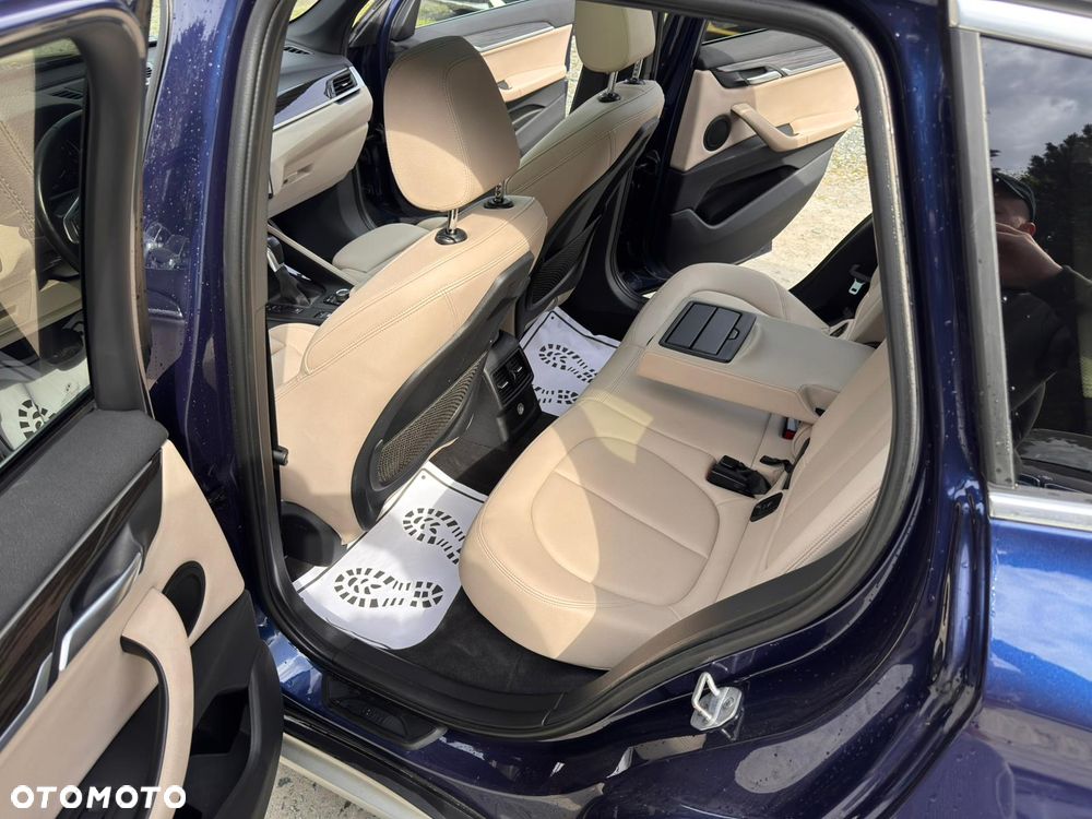 BMW X1 xDrive25i xLine sport - 19